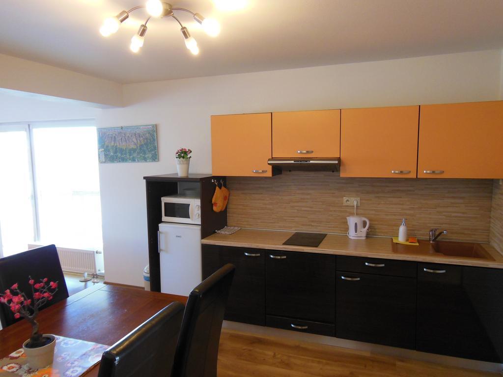 Apartman Slavkov Home & Parking Nova Lesna Exterior photo